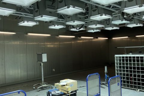 某汽車(chē)研究中心駕駛艙人體舒適度研究